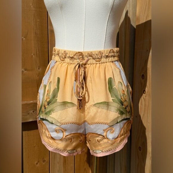 🆕 FARM Rio 🧿 NWOT Multicolor Banana Royalty Kaleidoscope Shorts, Sz XS - Picture 12 of 16